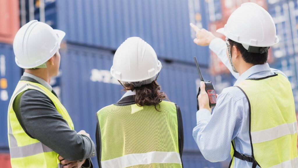 Who Is Responsible for Demurrage and Detention Charges?