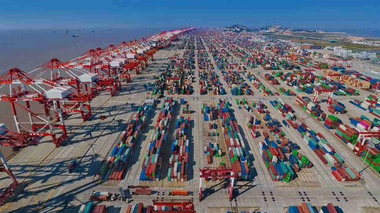 What Do Terminal Handling Charges Mean? 1 码头操作费是什么意思?